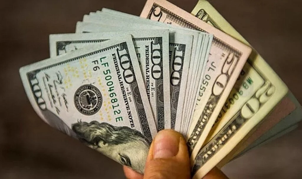 Dolar'da artış devam ediyor! 18 liraya yaklaştı