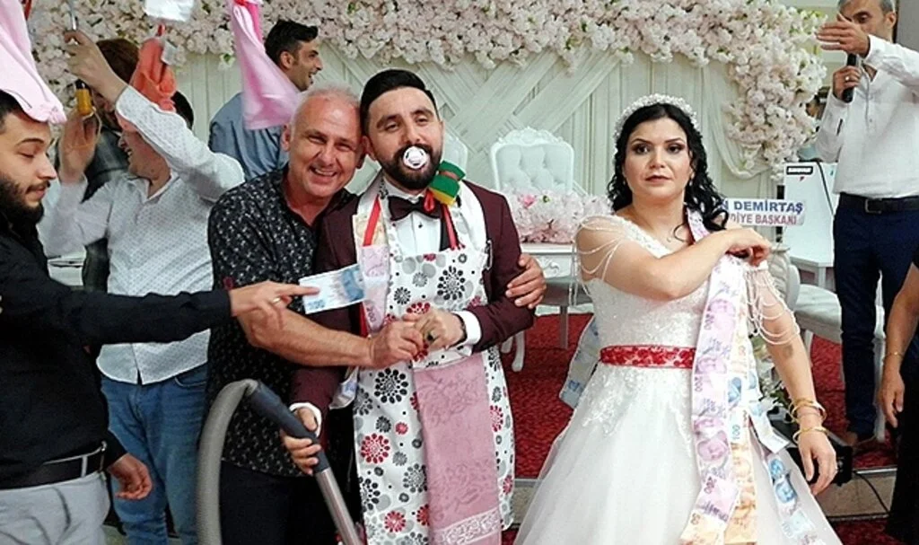 Düğünde damada şok