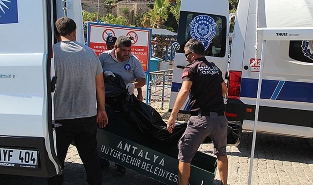 Evinden hava almak için çıkan kadının cesedi bulundu!