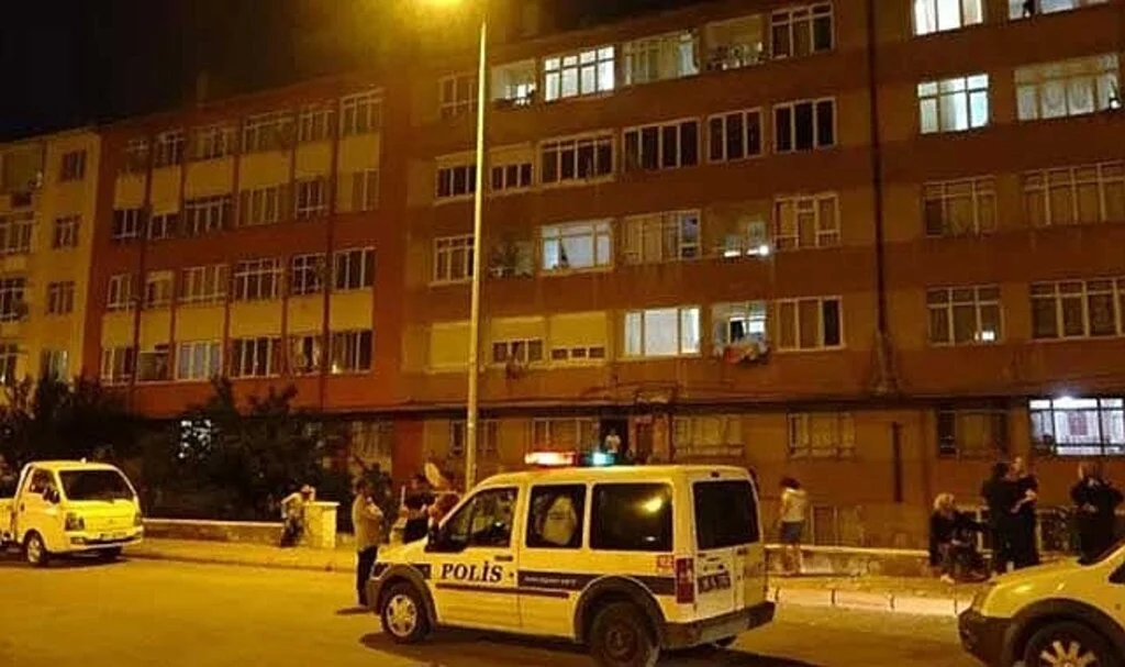 Feci kaza: Oyun oynarken camdan düştü