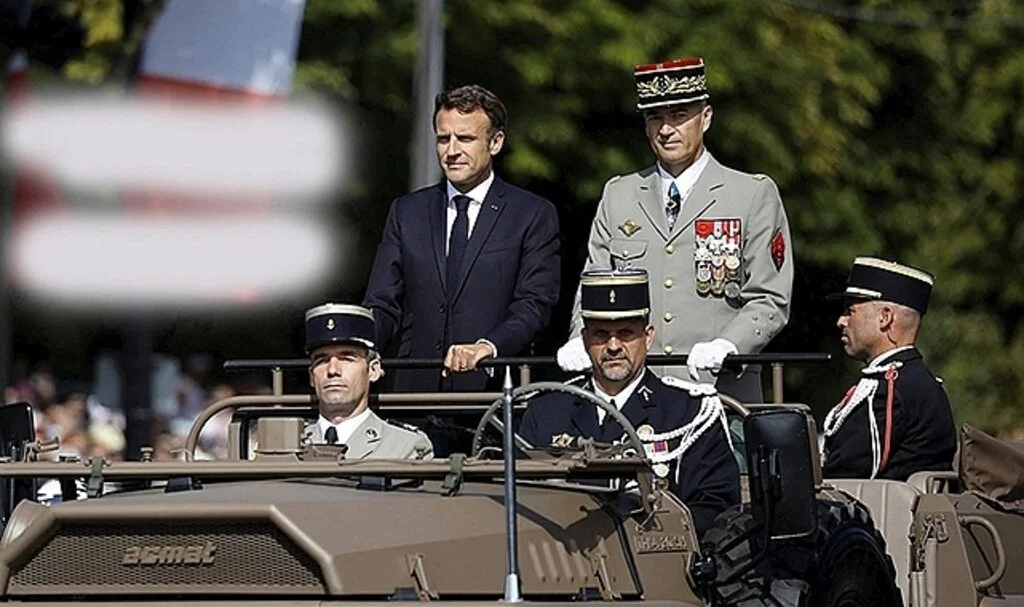 Fransa Cumhurbaşkanı Emmanuel Macron'dan 'dünya savaşı' mesajı