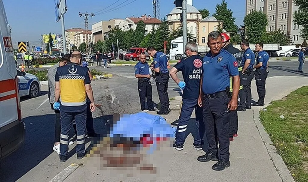 Freni boşalan vinç dehşet saçtı: 1 ölü, 1 yaralı