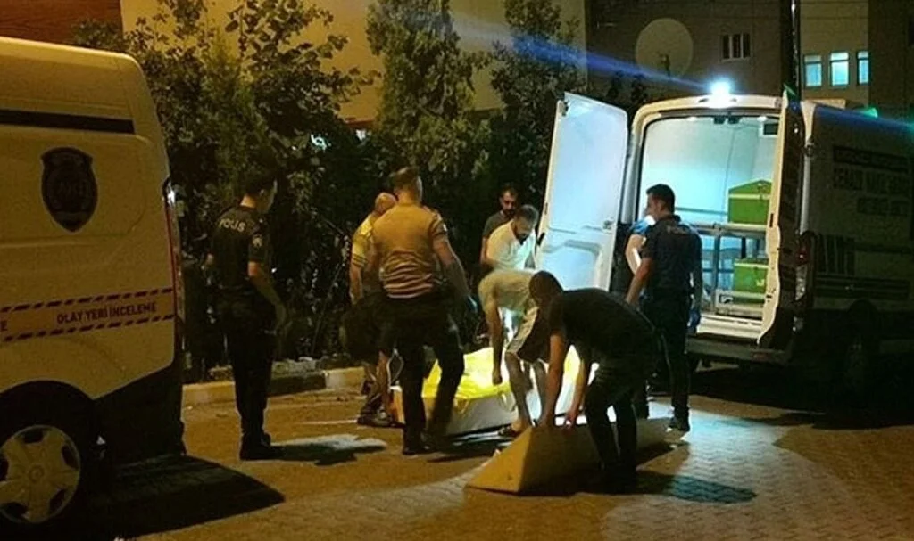 Hamile eşi evi terk eden şahıs, evinde ölü bulundu