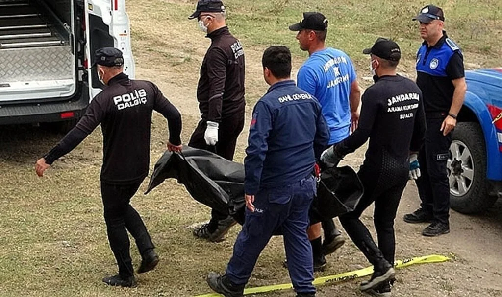 Irmakta bulunan 10 yaşındaki Emine'nin cesedi adli tıpa gönderildi