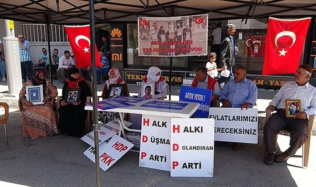 Kılıçdaroğlu’nun "Demirtaş serbest bırakılsın" açıklamasına evlat nöbetindeki annelerden tepki