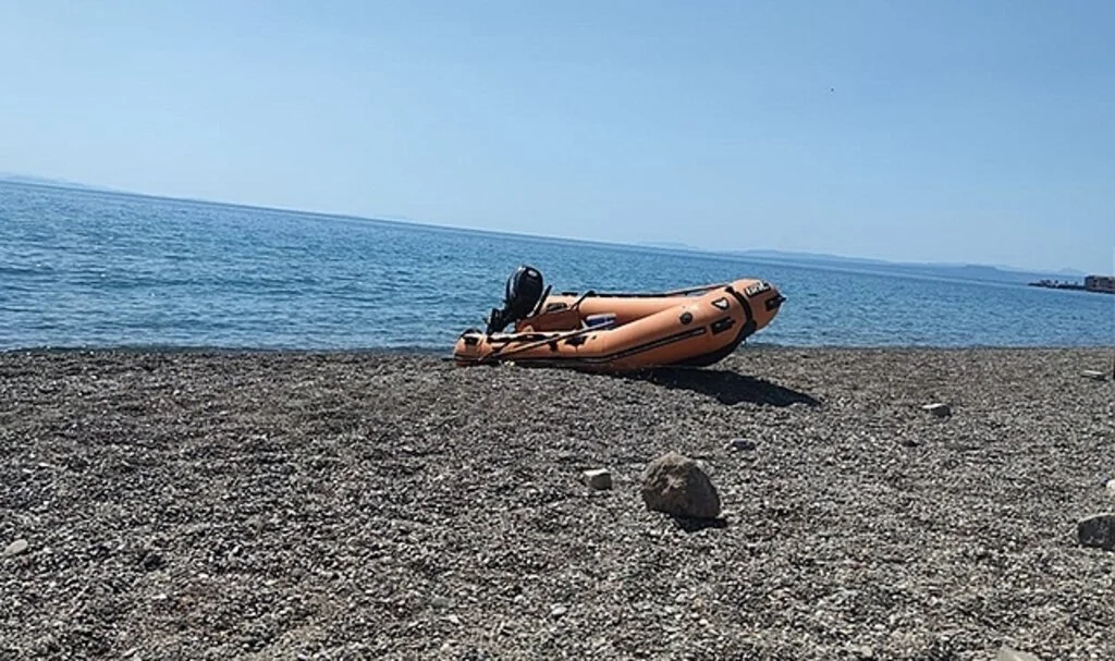 Lastik botla denize açılan kişi kayboldu