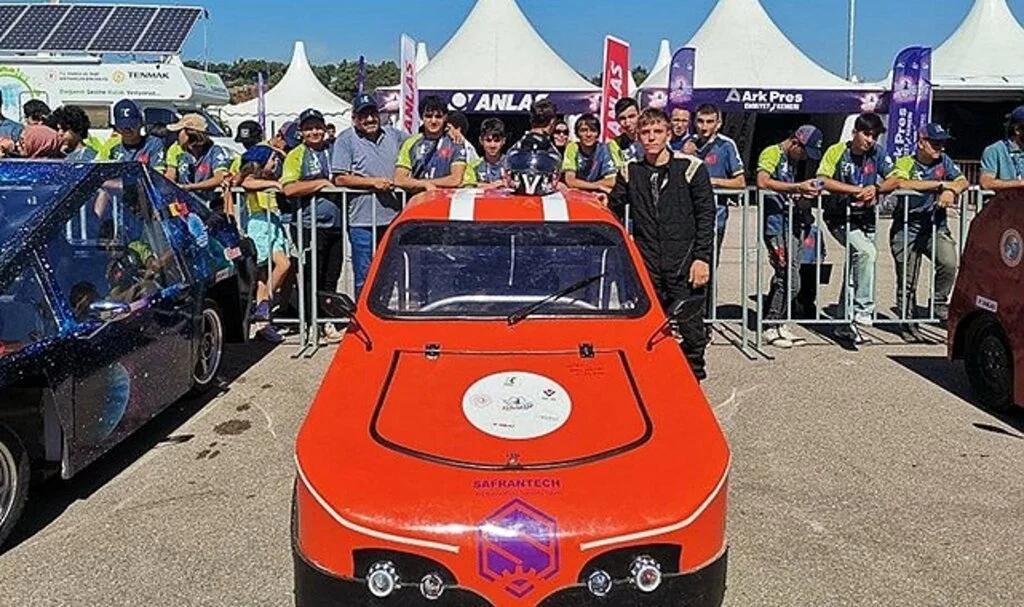Lise öğrencilerinin tasarladığı elektrikli araçlar TEKNOFEST sergisine katılmaya hak kazandı