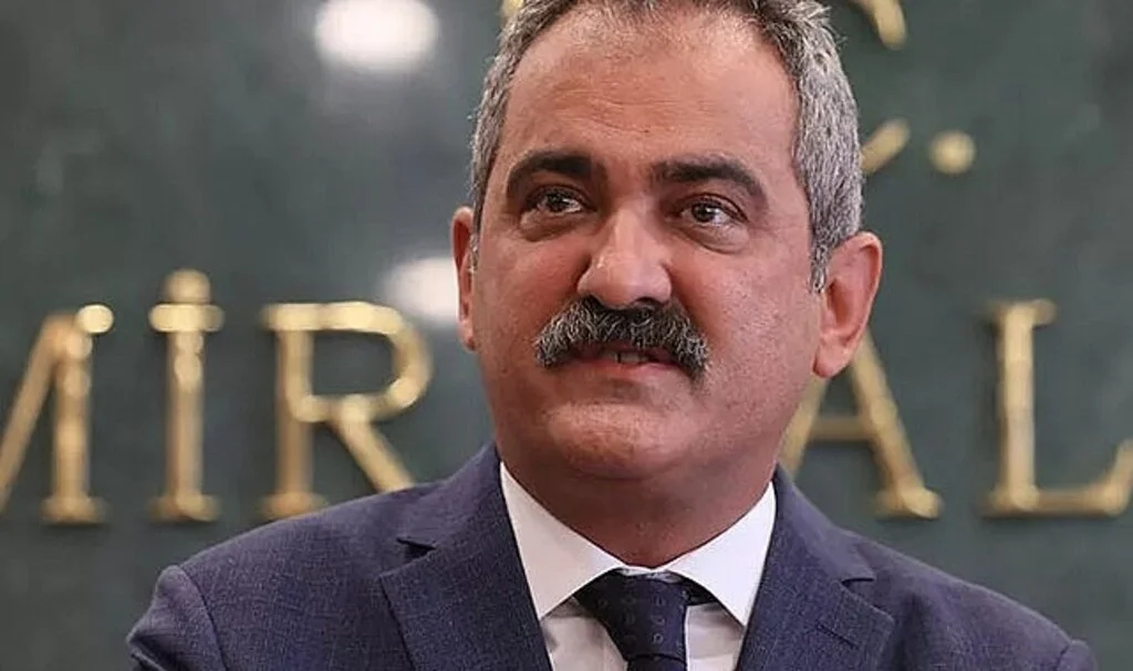 Milli Eğitim Bakanı Mahmut Özer'den velilere kayıt uyarısı: Hiçbir zorunluluğu yok