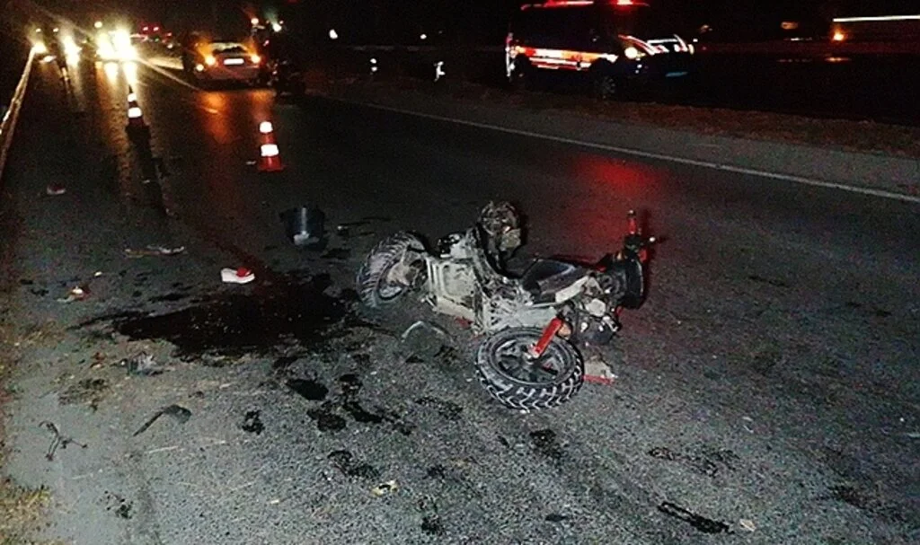 Motosikletler çarpıştı, 1 ölü 3 yaralı