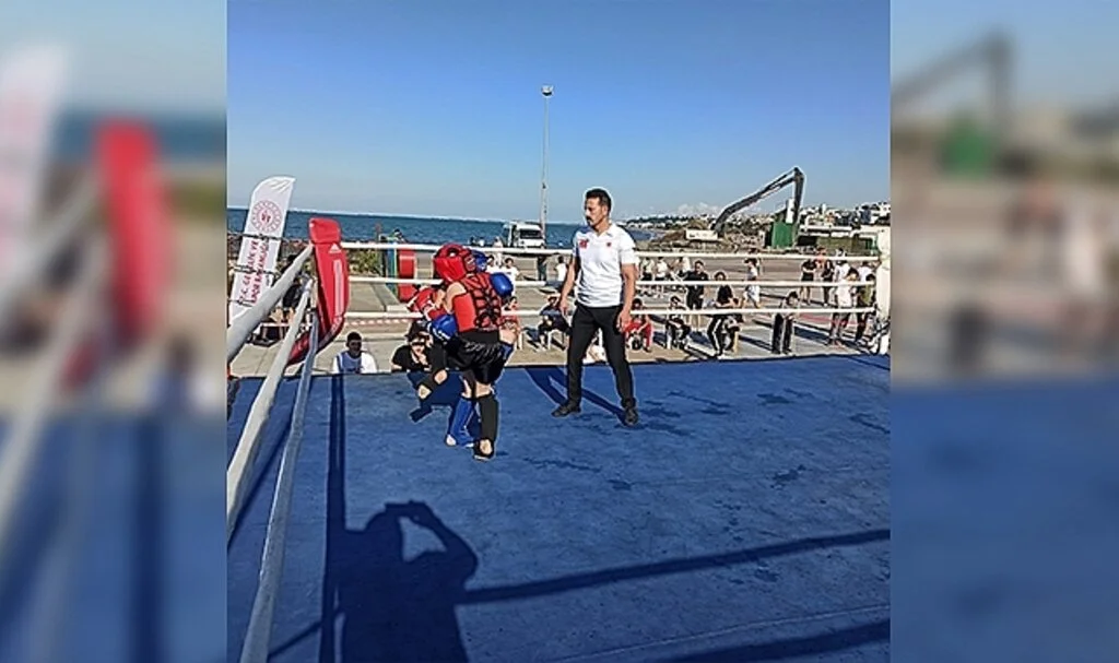 Muay thai heycanı başladı