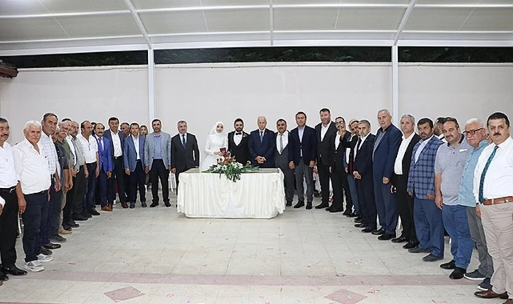 Mutluluğa yelken açtılar