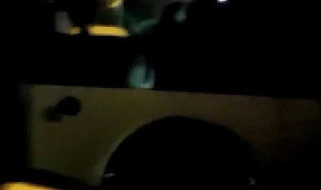 Otobüste cinsel ilişkiye girerken yakalandılar