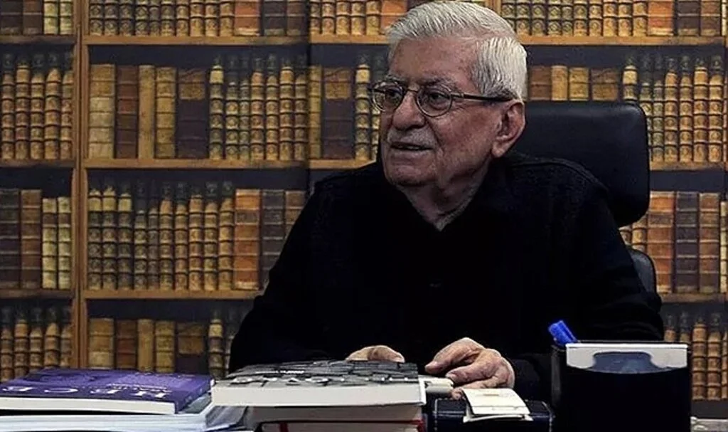 Rasim Özdenören yaşamını yitirdi
