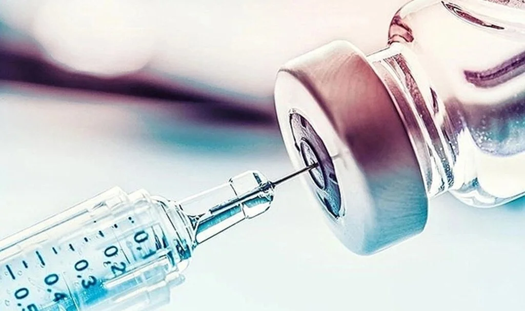 Sağlık skandalı: Aynı şırıngayla 30 öğrenciye Kovid-19 aşısı yapıldı