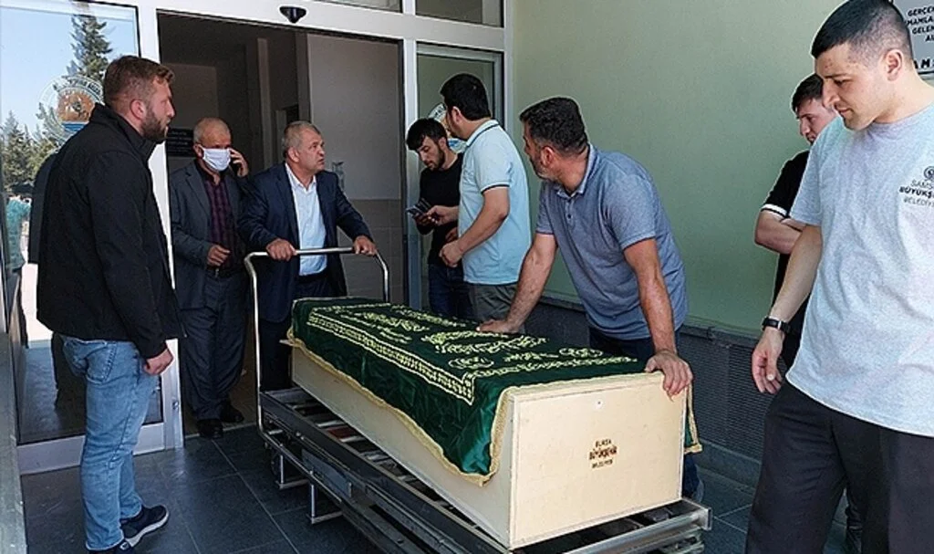 Samsun'da 8 çocuk annesi kadın, keneden hayatını kaybetti
