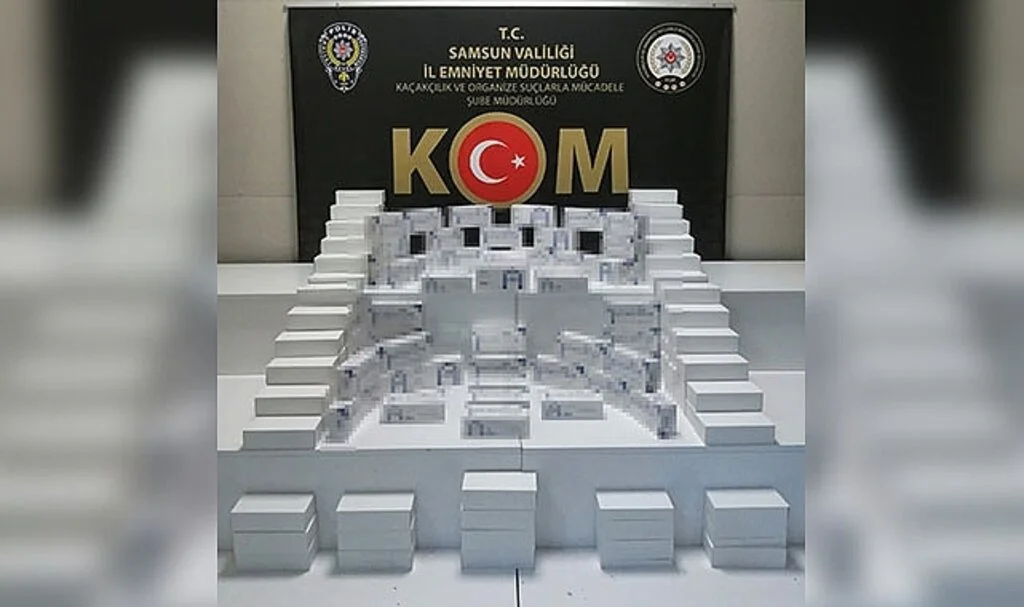 Samsun'da bir araçta 30 bin boş makaron ele geçirildi