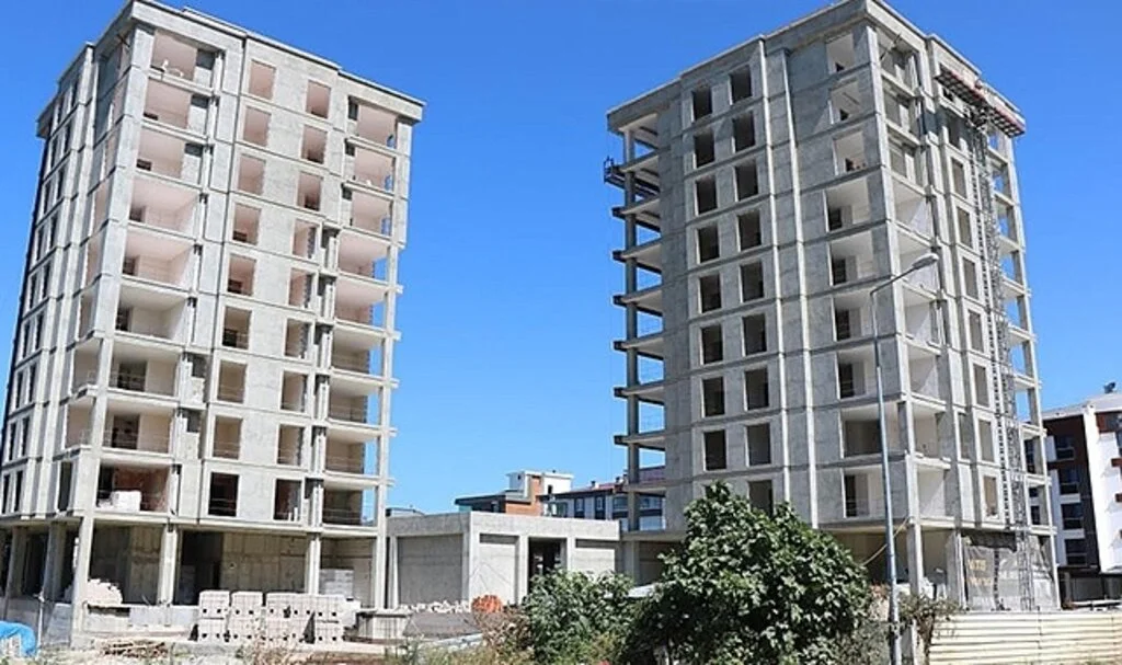 Samsun'da inşaattan düşen 22 yaşındaki işçi hayatını kaybetti