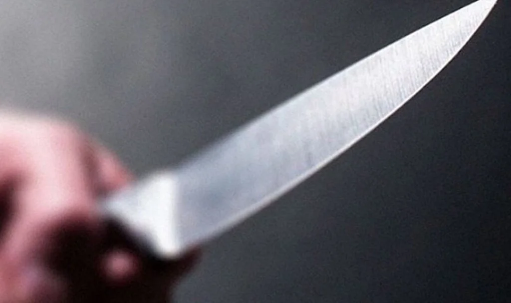 Samsun'da sokak ortasında kadını 5 yerinden bıçakladı