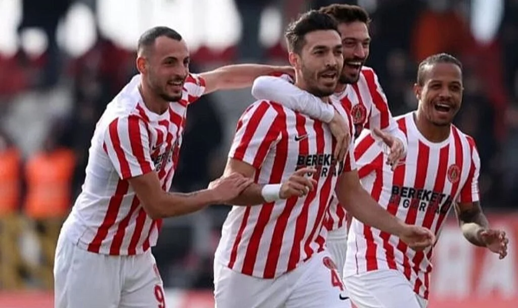 Samsunspor'un Yeni Transferi Yusuf Emre Gültekin Kimdir?