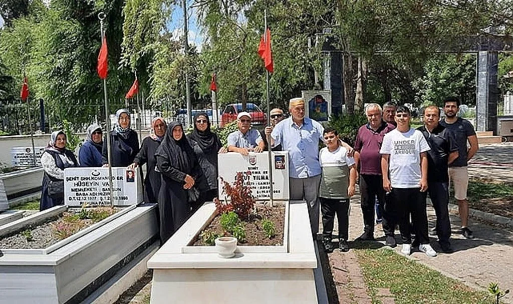 Şehit askere dua 