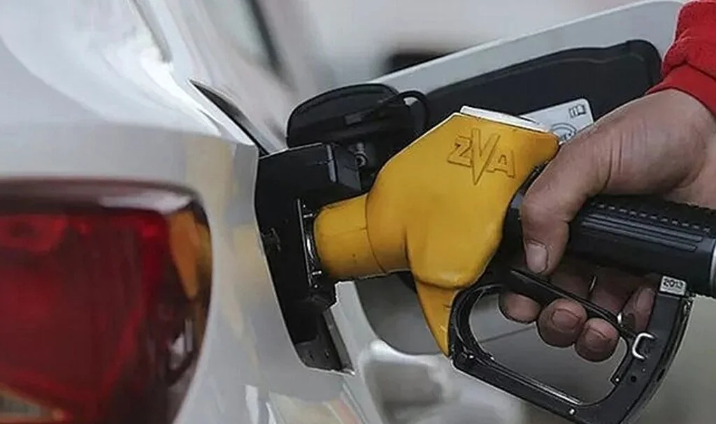 Son dakika: Akaryakıt fiyatlarında son durum! Motorine indirim geliyor...