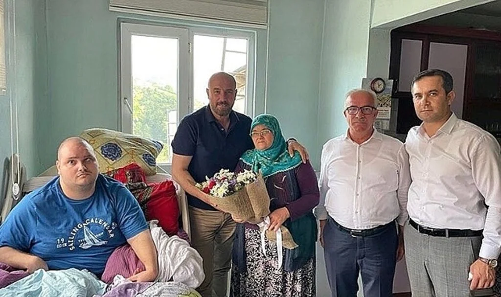 Tekkeköy Belediye Başkan Hasan Togar vatandaşlarla bayramlaştı