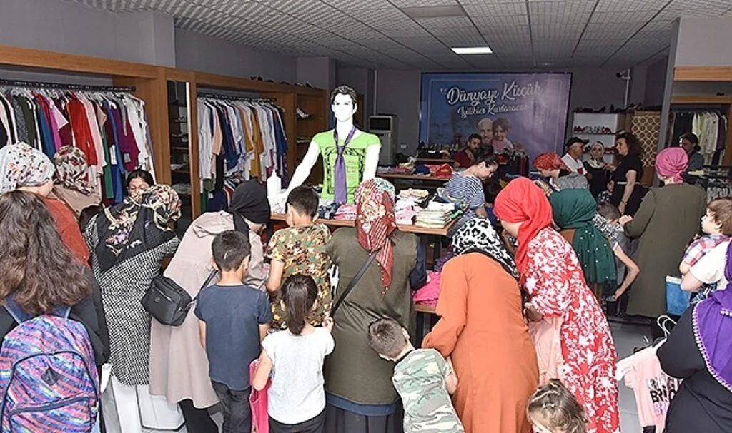 Tekkeköy'de çocukların bayramlık sevinci