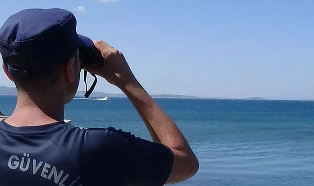 Teknede can pazarı: 1 kişi kurtuldu, 2 kişi kayıp