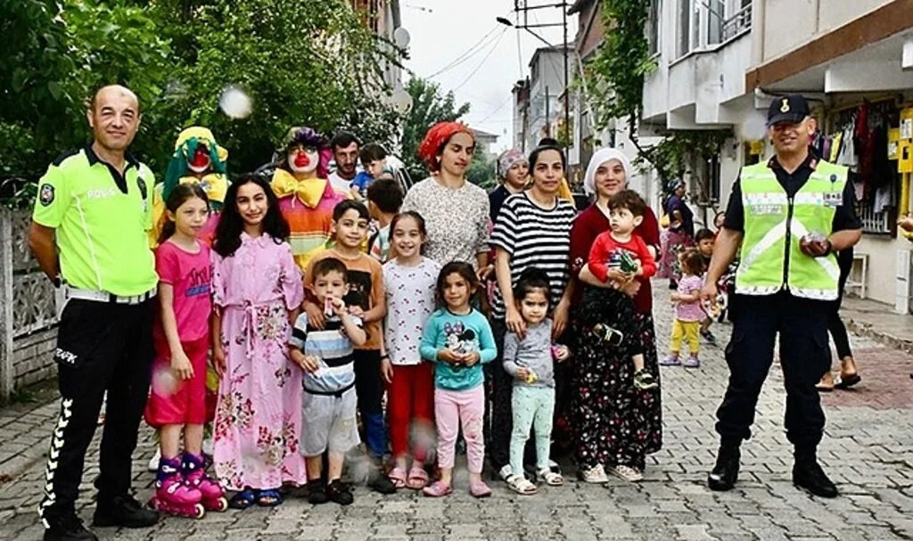 Terme'de bayram konvoyu