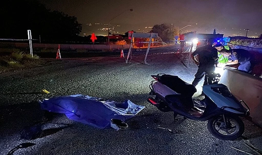 Trafiğe kapatılan yola giren motosiklet devrildi: 1 ölü, 1 yaralı