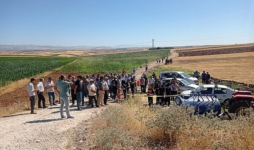 Traktörden düşen kadın hayatını kaybetti