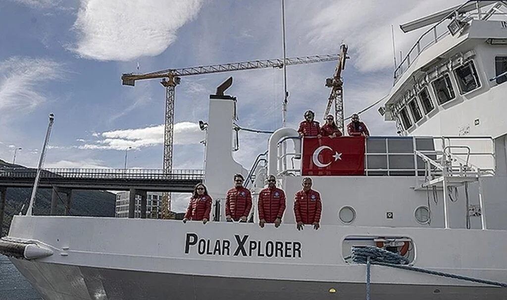 Türk ekibinin Arktik Okyanusu’ndaki araştırma seferi başladı