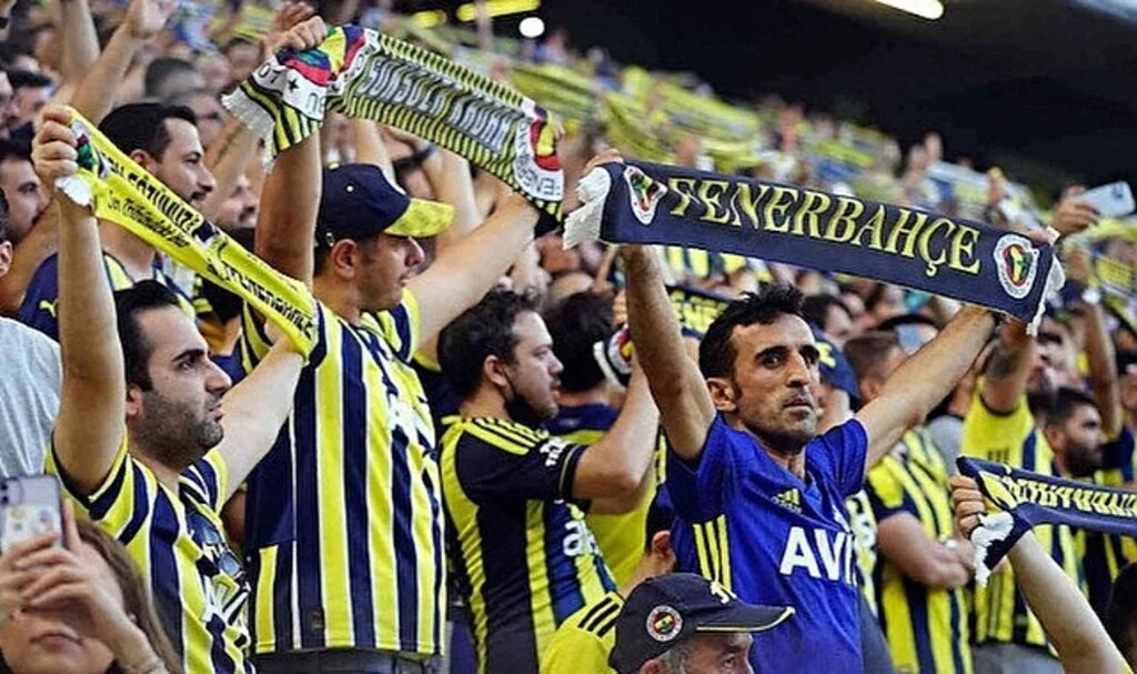 UEFA Fenerbahçe'ye yaptırım uygulayacak