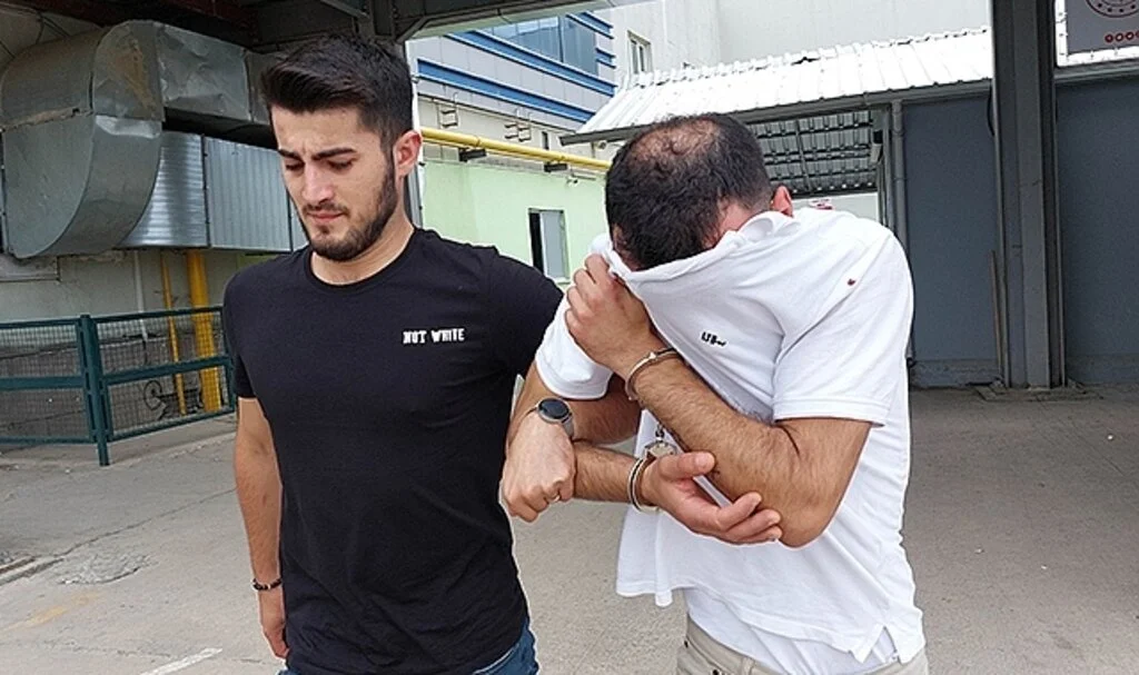 Uyuşturucuyla yakalanan şahıs adliyeye sevk edildi
