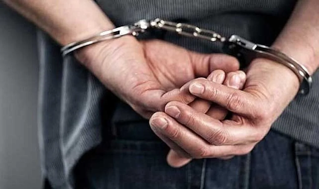 Uzaklaştırma kararı aldıran eşini bıçaklayan şahıs tutuklandı