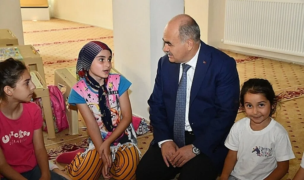 Vali Dağlı: "Kur'an kursları Türkiye’nin manevi kalkınması için önemli"
