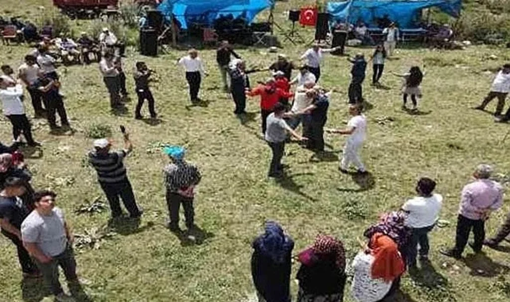Yaşlı kadın bir anda hayatını kaybetti! Yayla Şenliğinde acı olay!