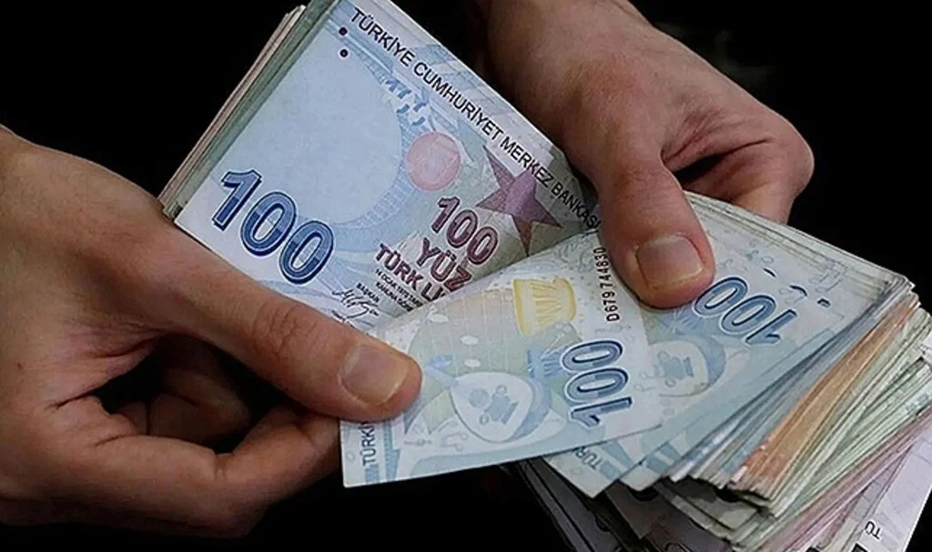 Zamlı maaş, zam farkı ve ikramiye yarın hesapta