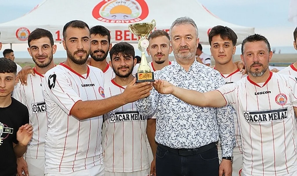 19 Mayıs’ta plaj futbolu