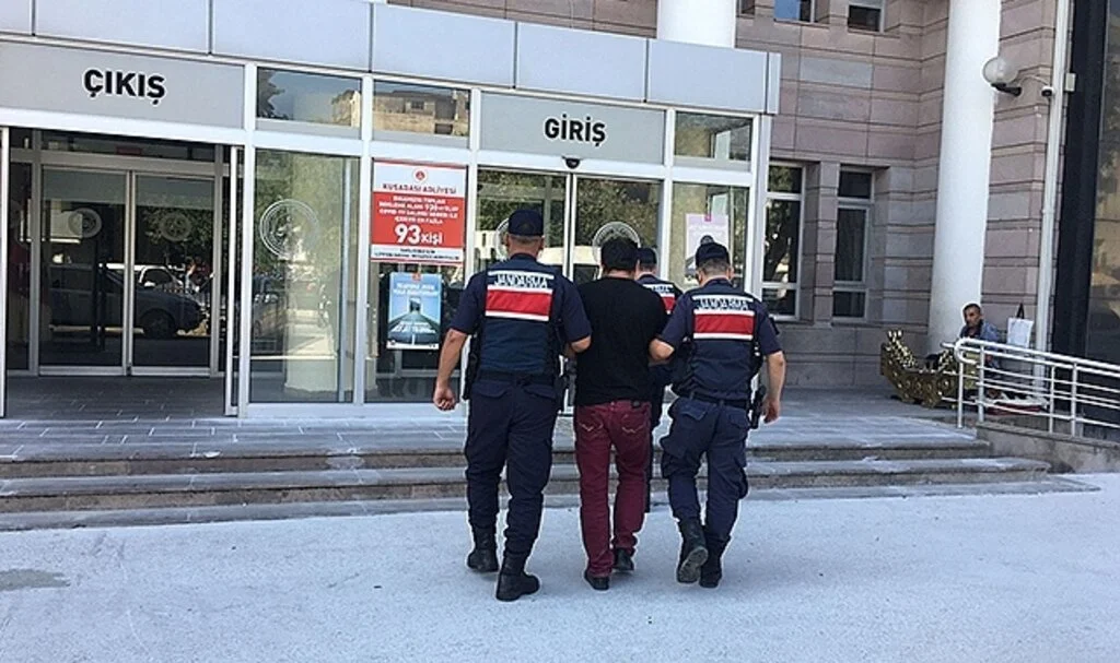 24 yıl kesinleşmiş hapis cezası bulunan şahıs yakalandı