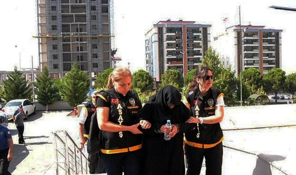 25 yıllık cinayeti, 'Eski evde kazı yapmam gerekiyor' sözü ortaya çıkarmış