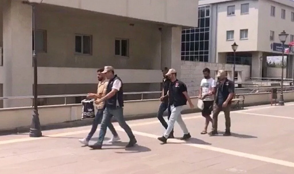 4 ilde terör operasyonu: 2 kişi tutuklandı