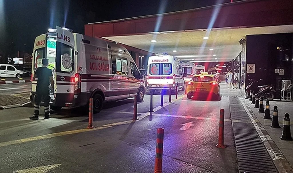 6 aylık hamile kadın oğlu tarafından 15 yerinden bıçaklandı