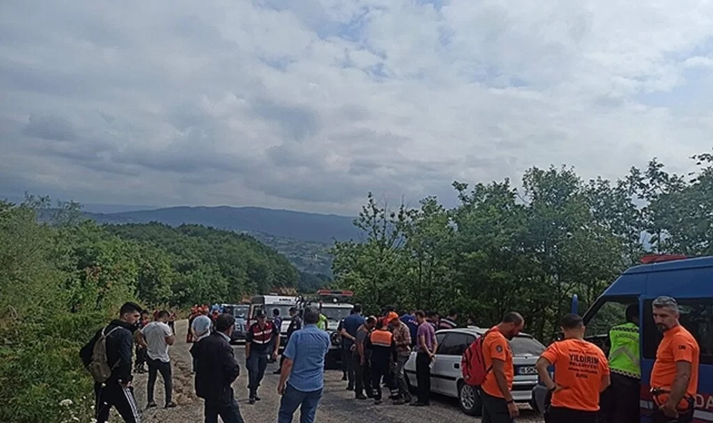 8 gündür kayıp olan genci 100 kişilik ekip arıyor