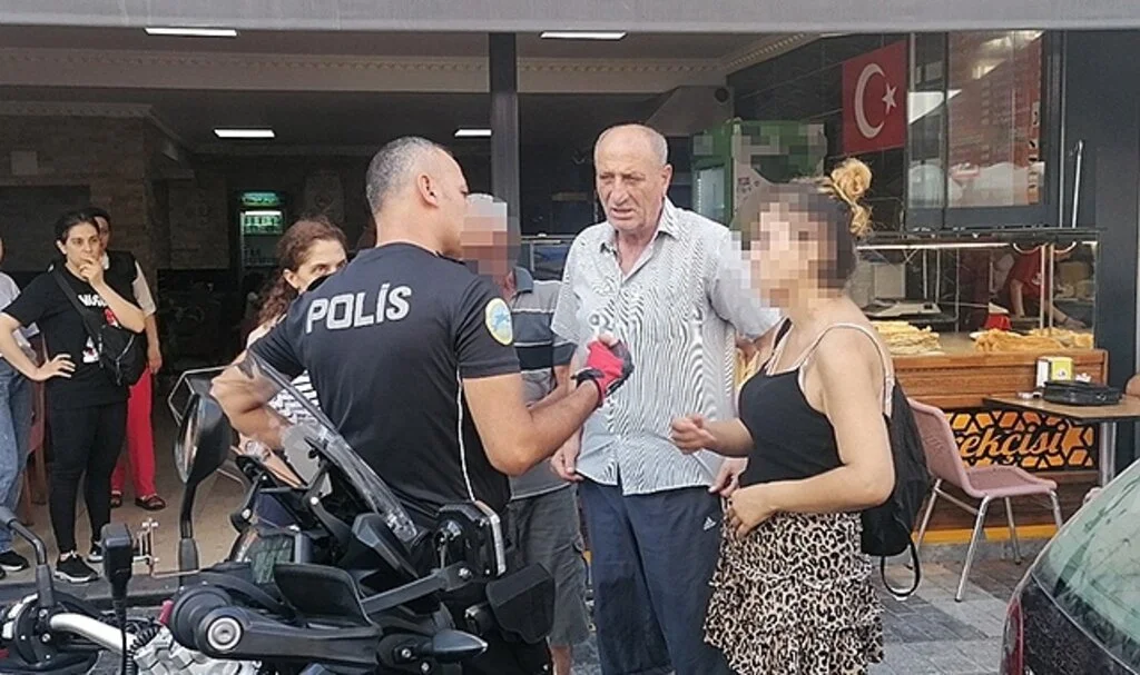 "Acil görüşme yapmam lazım" diyerek aldığı telefonla ortadan kayboldu