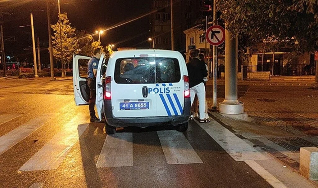 Alkollü sürücüden polise: "Cinayet mi işledik"