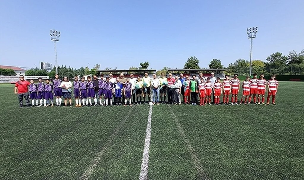 Amotörde yeni sezon çiçeklerle başladı