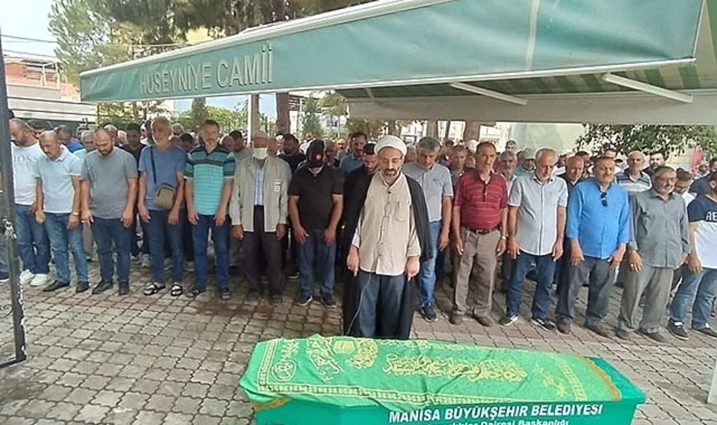 Anne ve karnındaki bebeğe hüzünlü veda