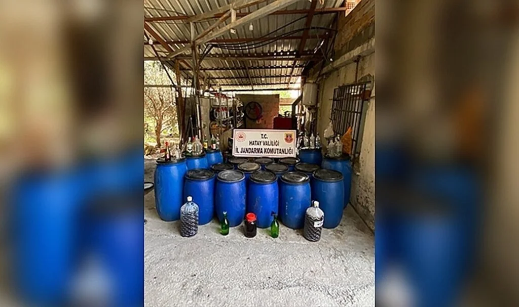 Araçlardan mazot çalarken yakalandı