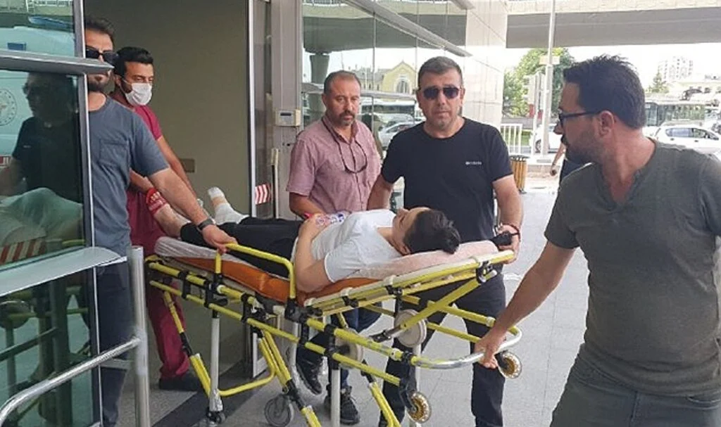 Aranan kadın balkondan atladı, polisten kaçamadı